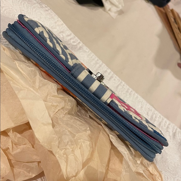 Colorful Geometric Pattern Wallet - Picture 6 of 17